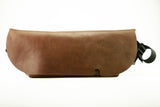 メッセンジャーバッグ (L)/BROWN