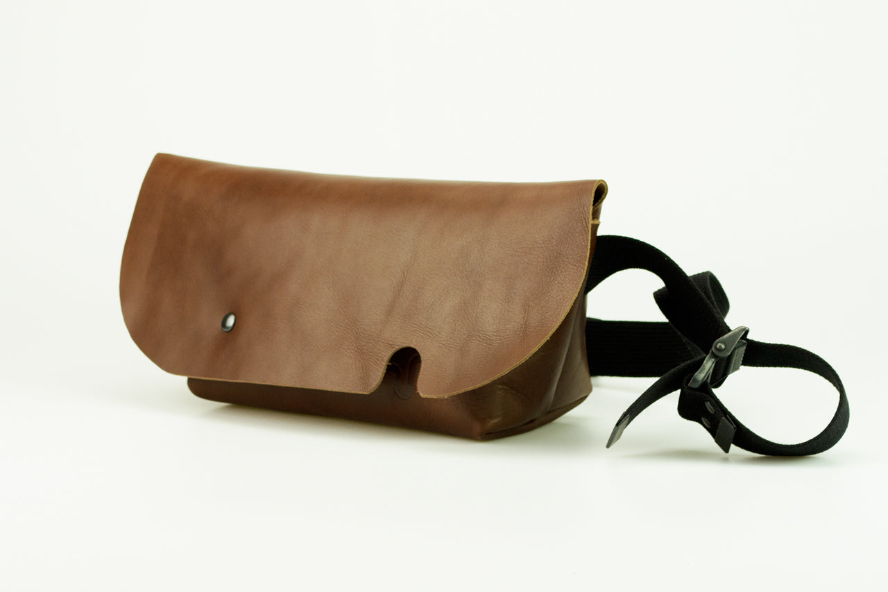 Uni\u0026co.MESSENGER BAG (S)/LITE BROWN