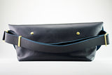 メッセンジャーバッグ (M)/レザーストラップ-DARK NAVY-FAS