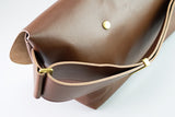 メッセンジャーバッグ (M)/レザーストラップ-BROWN-FAS