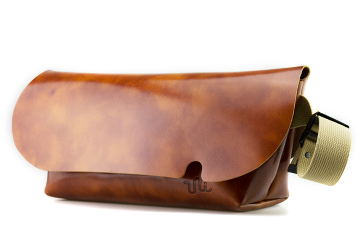Uni&Co.牛革メッセンジャーバッグ/Camel Uni&co. 牛革 Uni&Co.牛革メッセンジャーバッグ/Camel Uni&co. 牛革