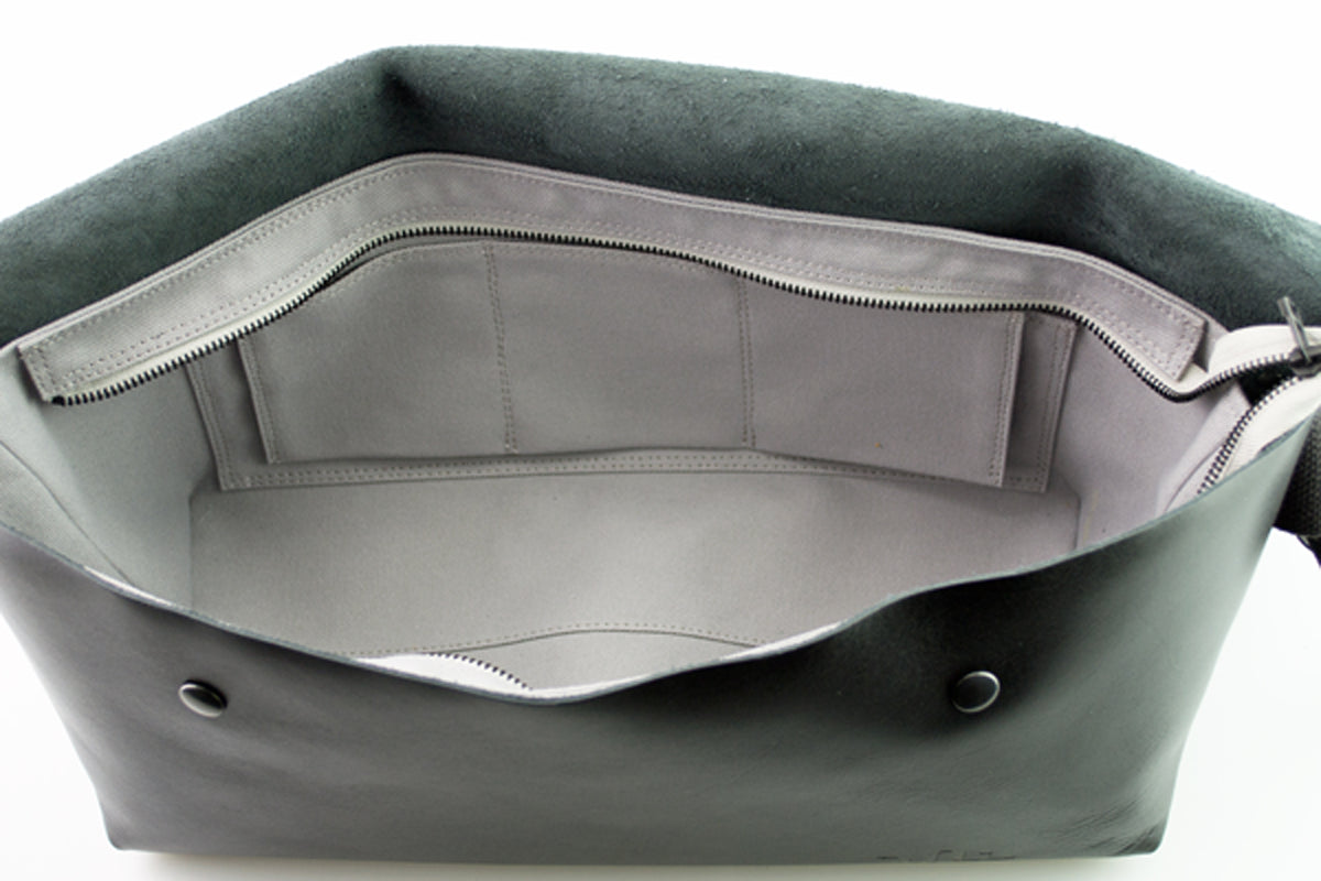 Uni&co. MESSENGER BAG (M)/LS-BLACK-FAS