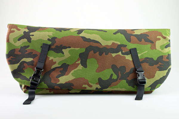 メッセンジャーバッグ　カバー Mサイズ(別売)/CAMO