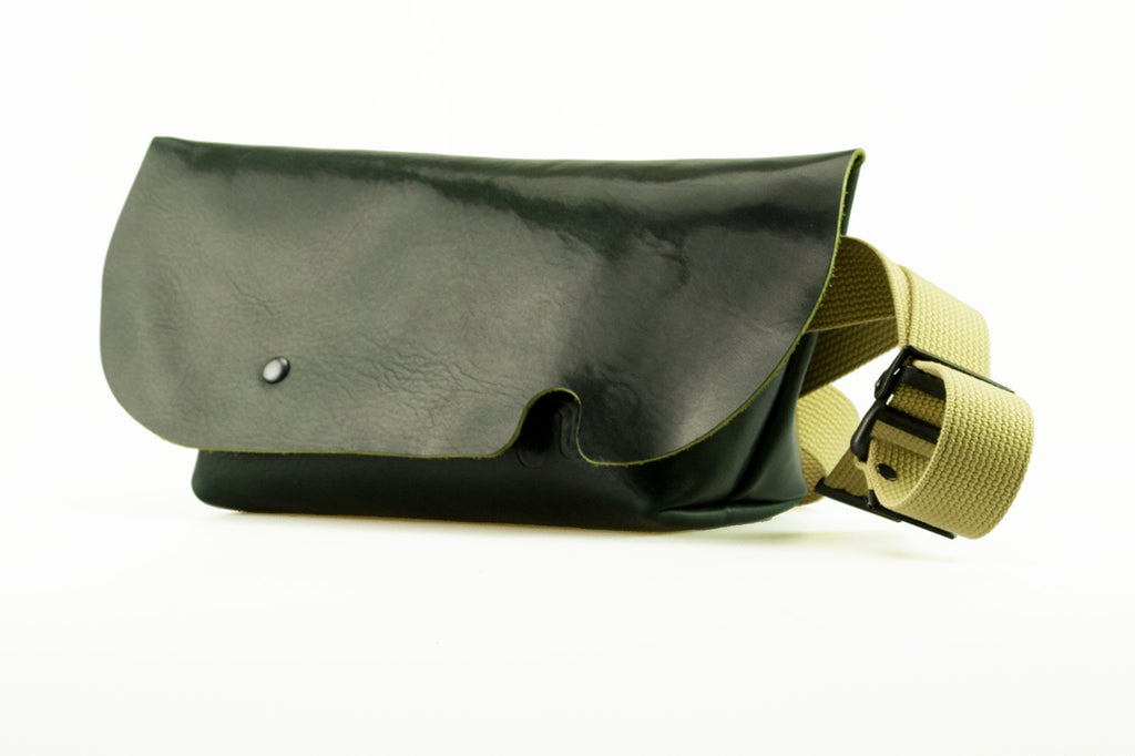 Uni&co. MESSENGER BAG (XS)/DARK GREEN