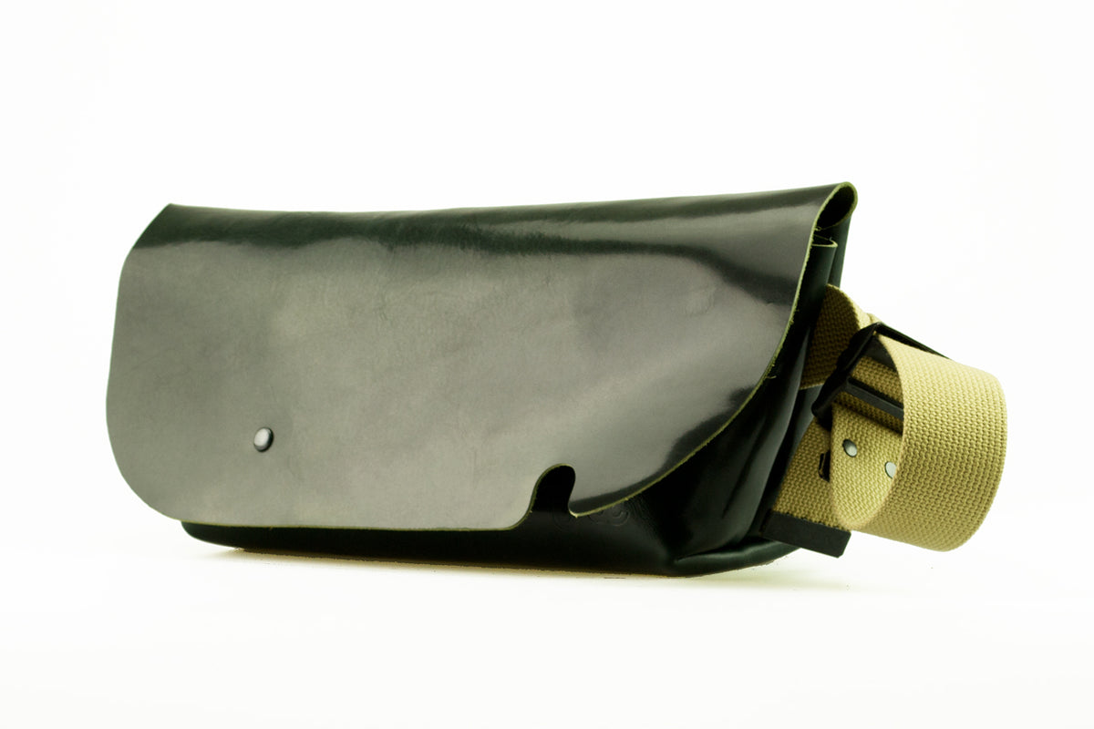 Uni&co. MESSENGER BAG (S)/DARK GREEN-FAS