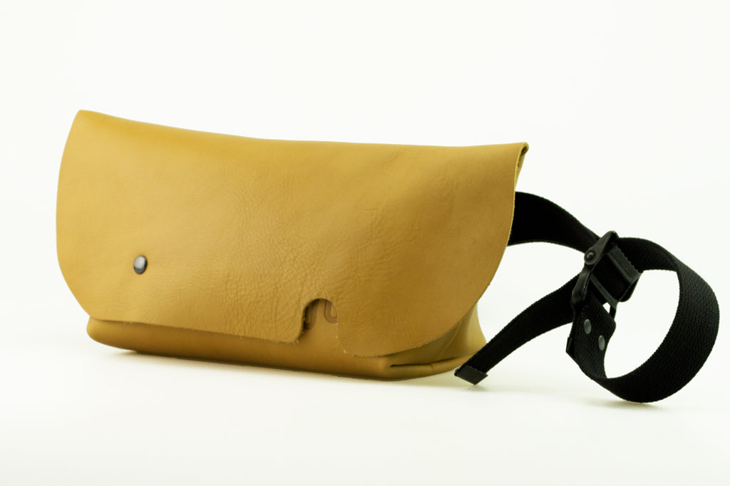 Uni&co. ダークブラウンメッセンジャーバッグサイズS
