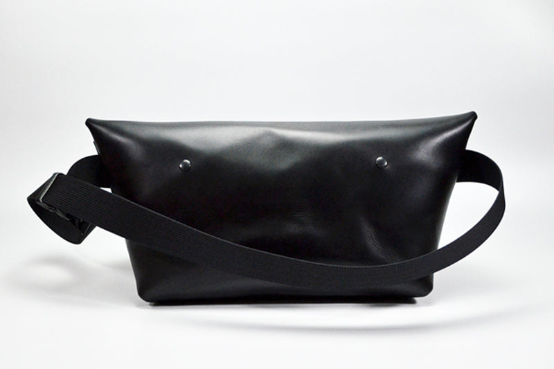 Uni&co. MESSENGER BAG /TALL BLACK