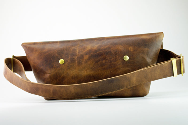 MESSENGER BAG (S)/AGED BROWN