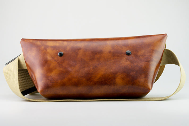 Uni&co. MESSENGER BAG (S)/CAMEL