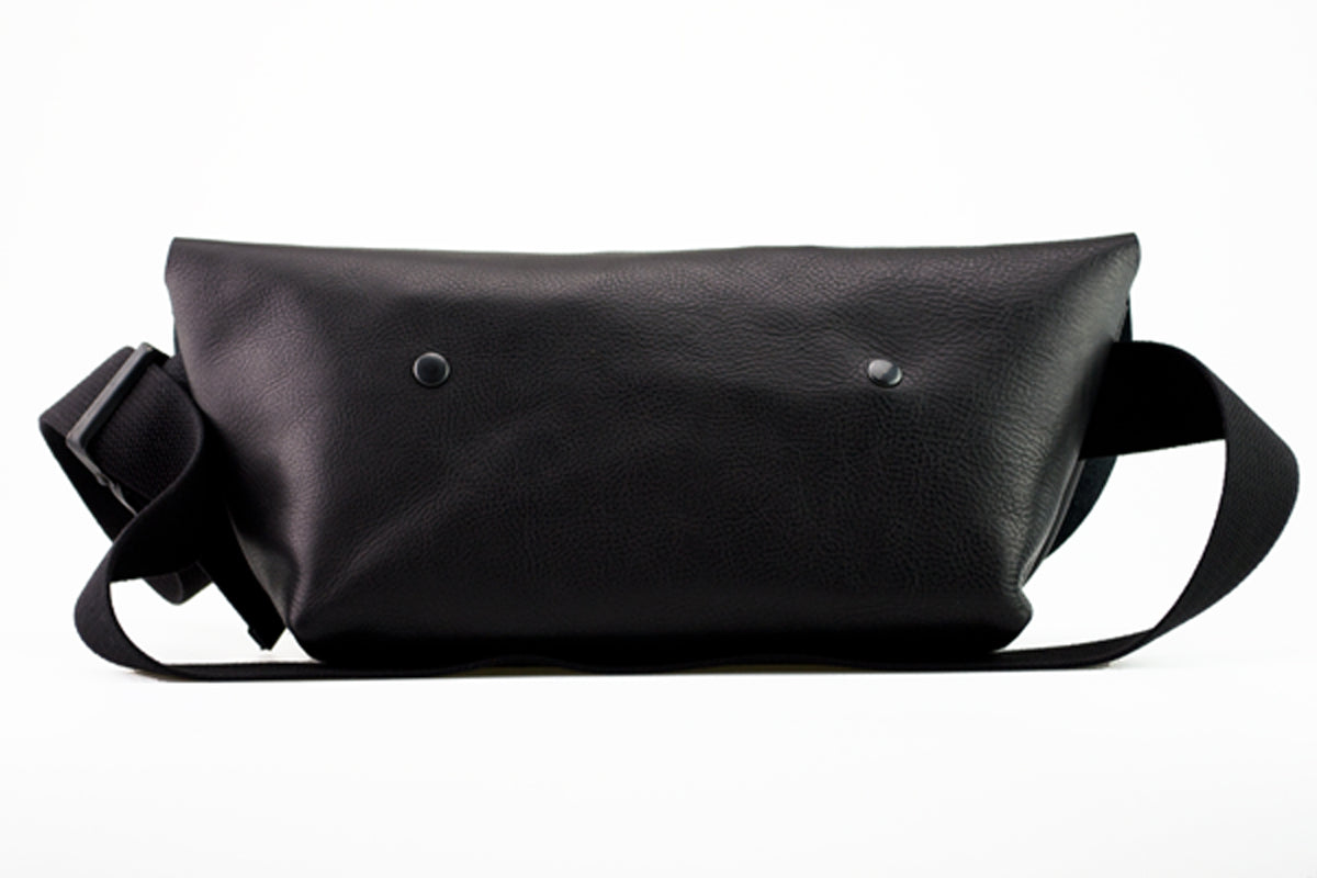 ン 大人気 新品 ノ Uni&co. (S)/NERO-FAS BAG MESSENGER バッグ