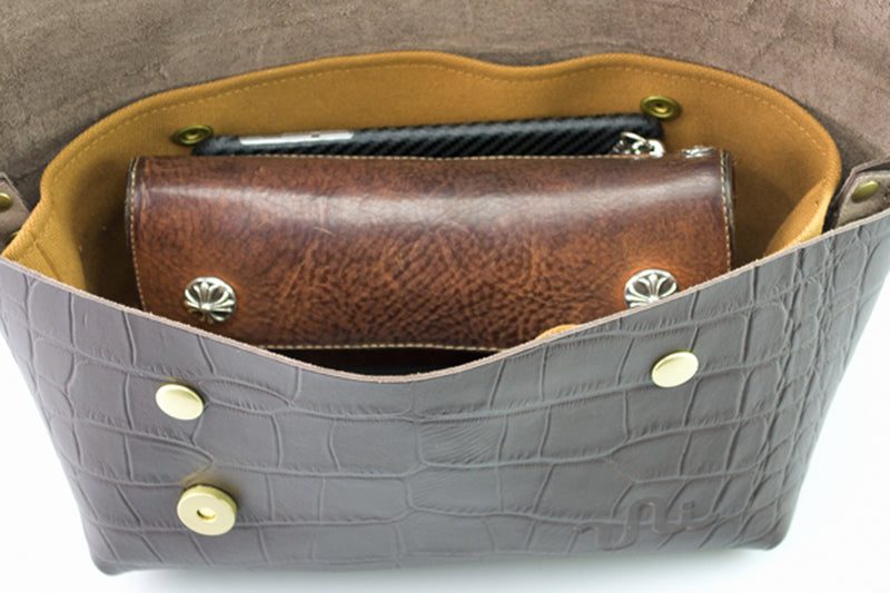 MESSENGER BAG (XS)/CROCO PATTERN BROWN