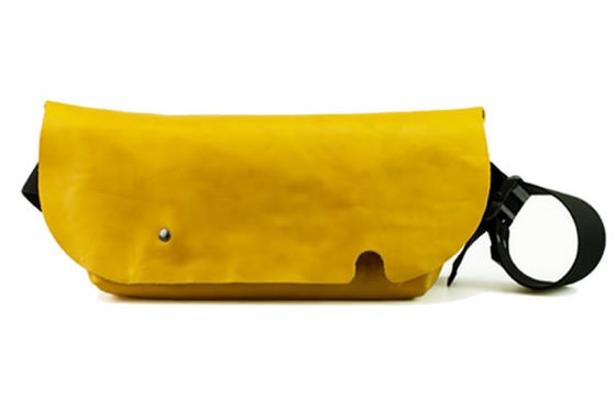 9,072円MESSENGER BAG  BROWNY YELLOW